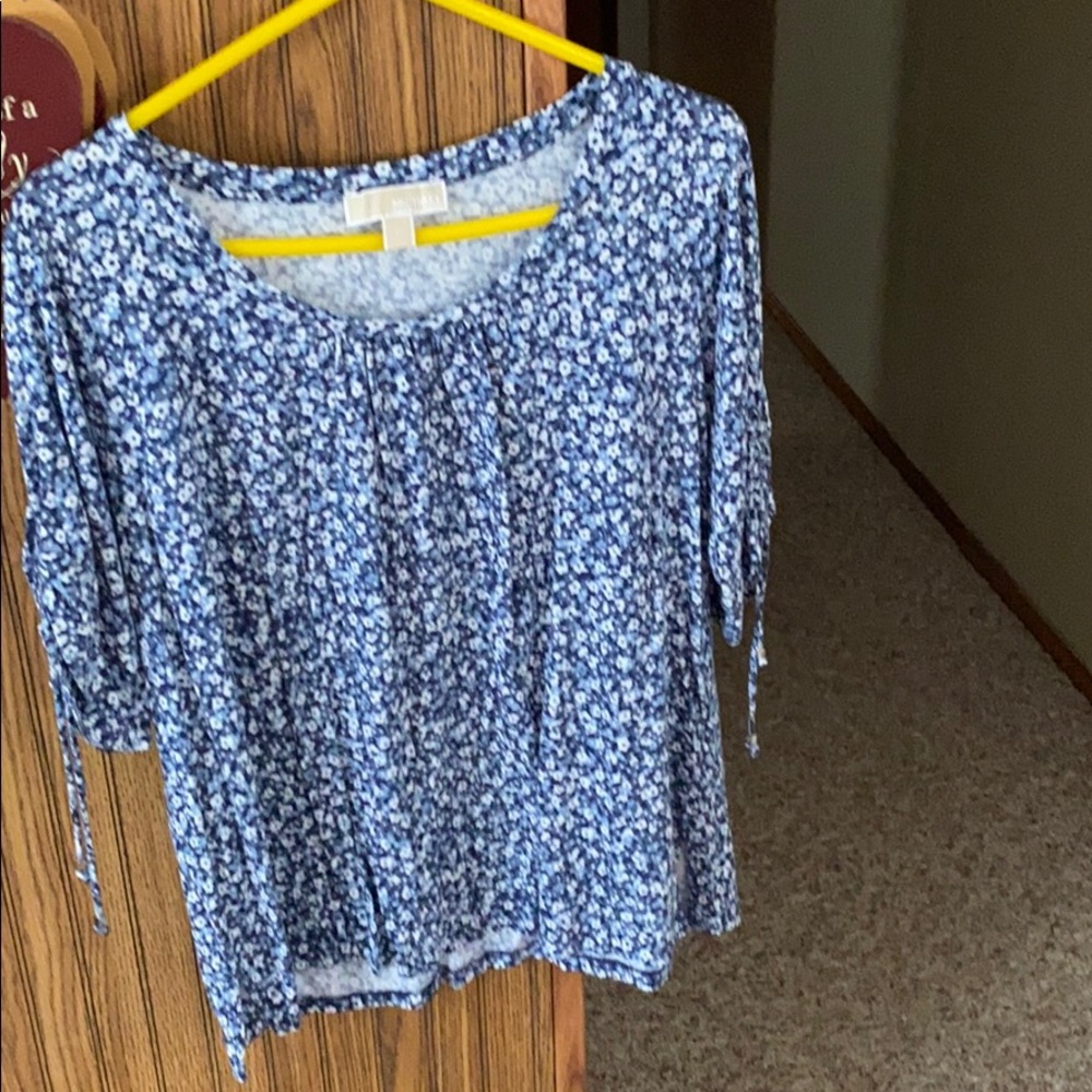 Ladies top